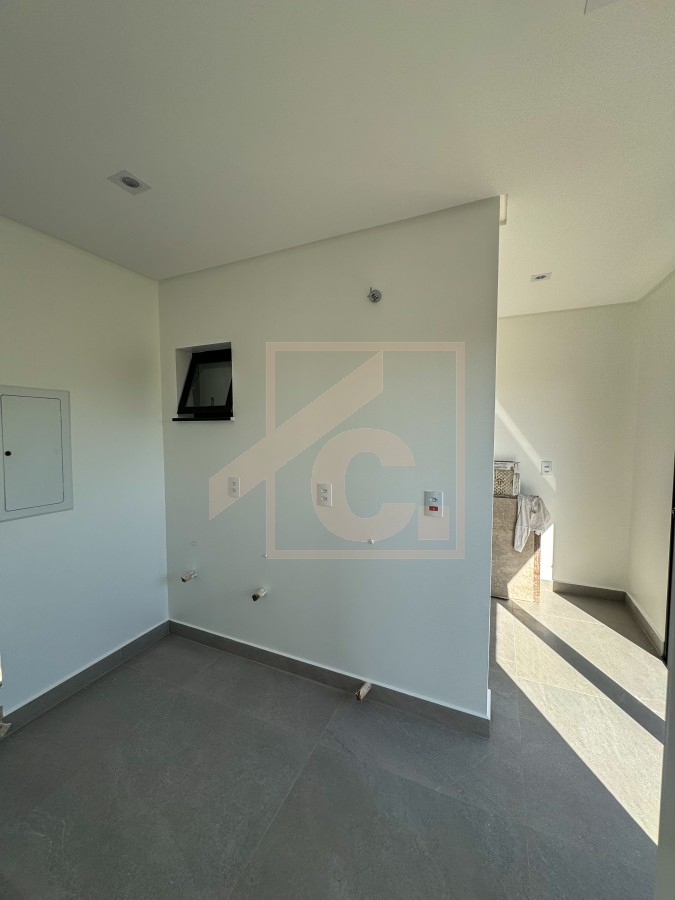 Casa alto padrão à venda em Pato Branco no bairro São Francisco com 3 Suítes 