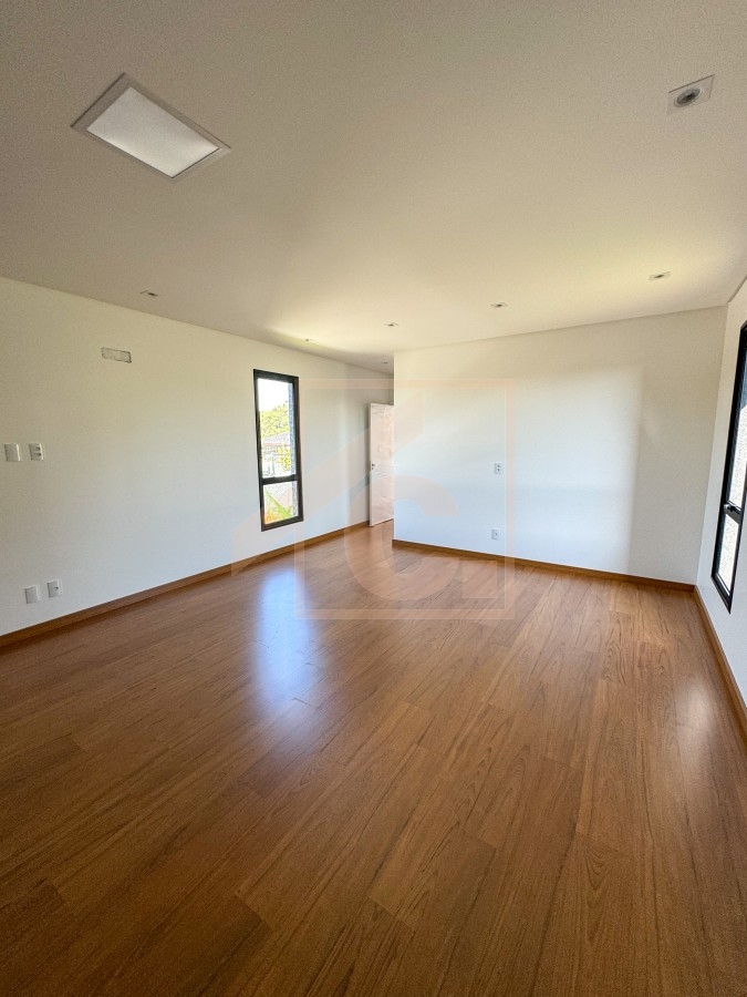 Casa alto padrão à venda em Pato Branco no bairro São Francisco com 3 Suítes 