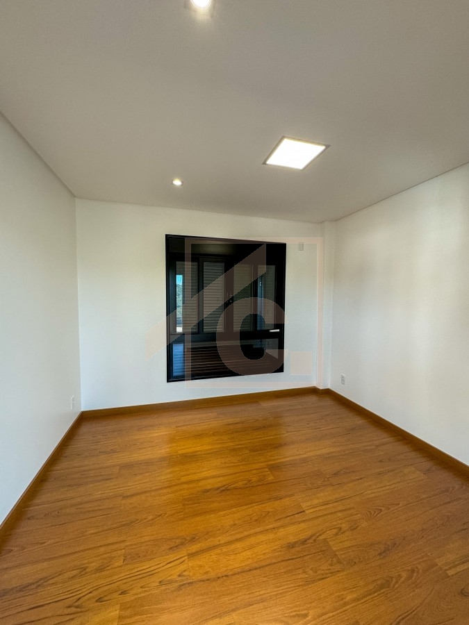 Casa alto padrão à venda em Pato Branco no bairro São Francisco com 3 Suítes 