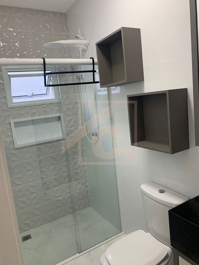 Sobrado semimobiliado à venda em Pato Branco com 1 suíte + 2 quartos bairro Parque do Som