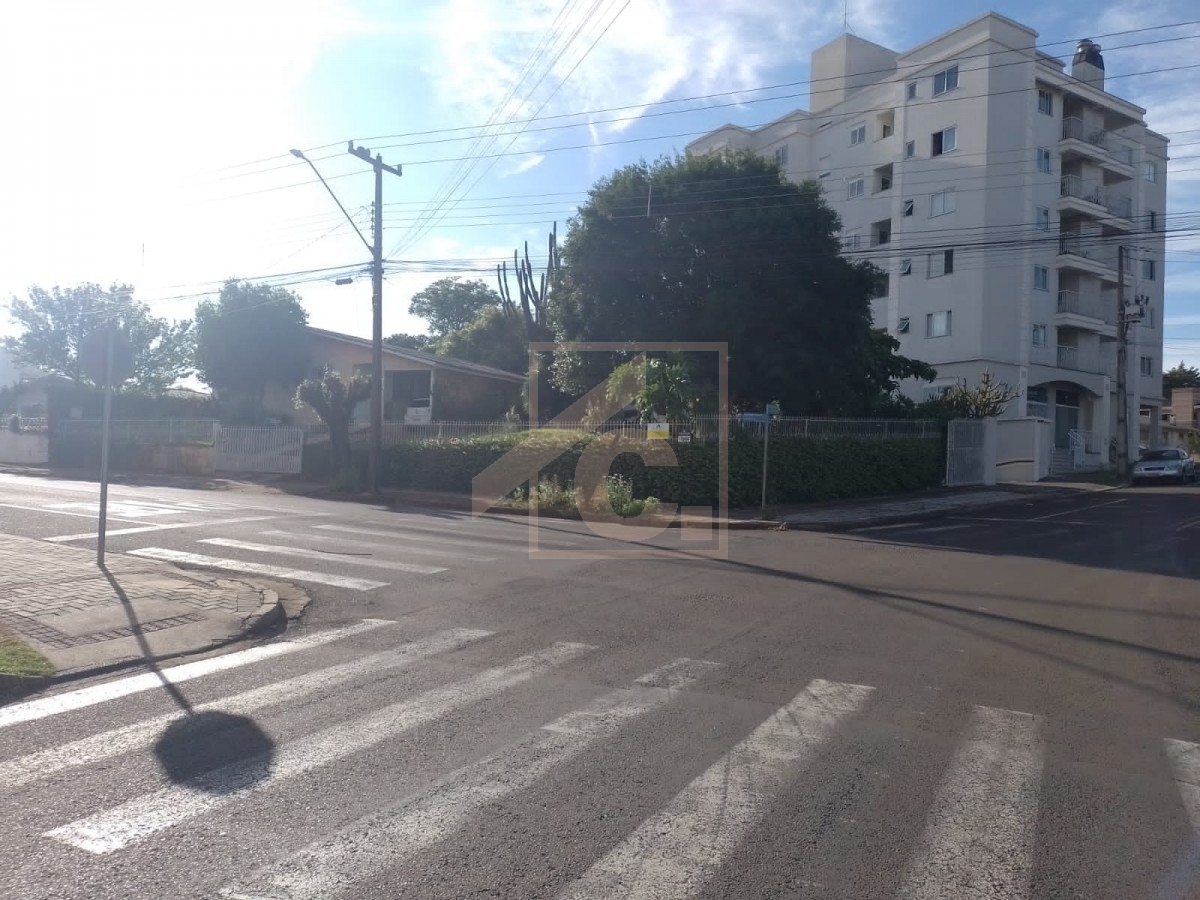 Terreno de esquina à venda em Pato Branco no bairro Santa Terezinha