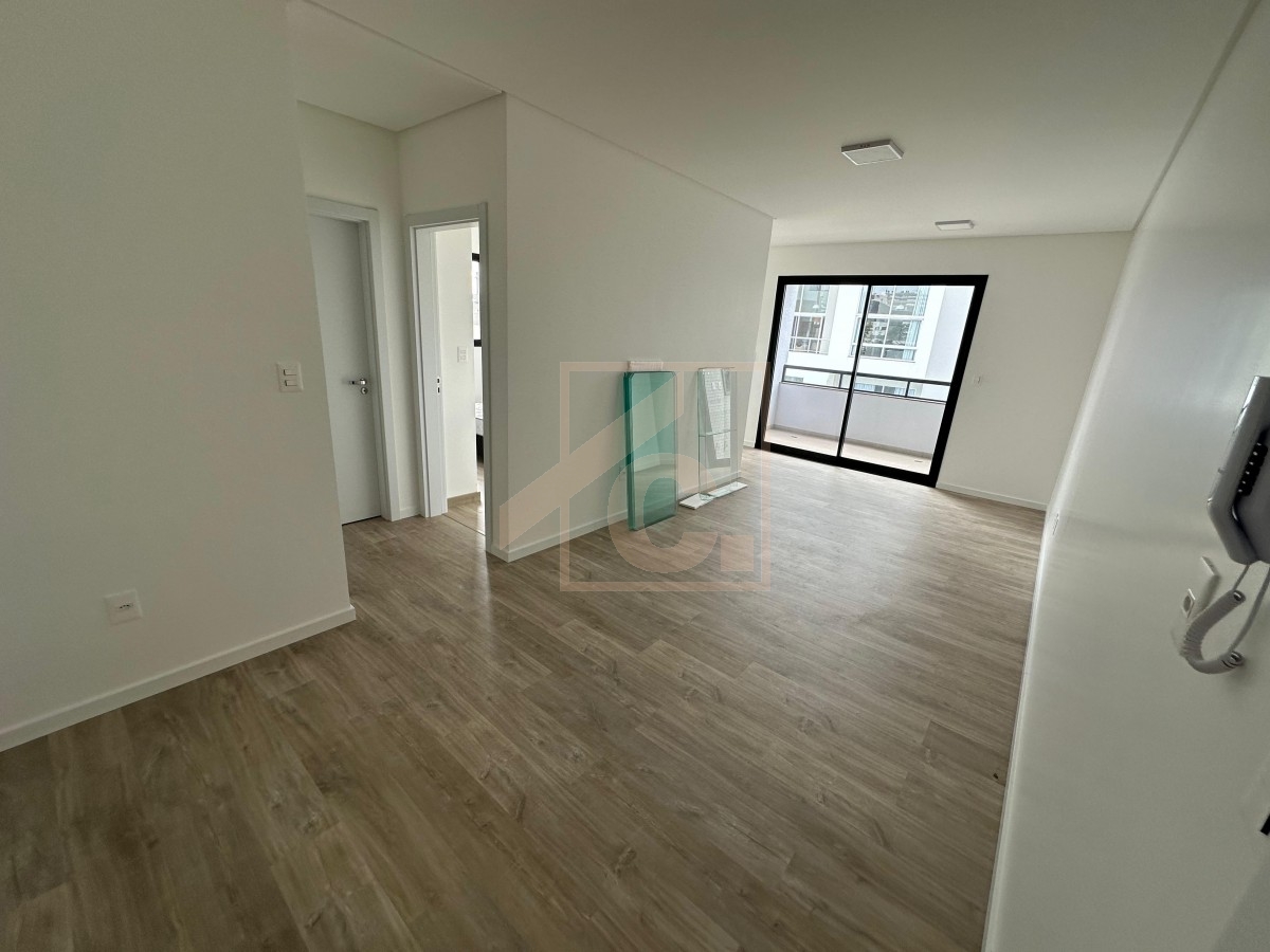 Apartamento à venda no Ed. Ametista com 01 suíte + 1 quarto