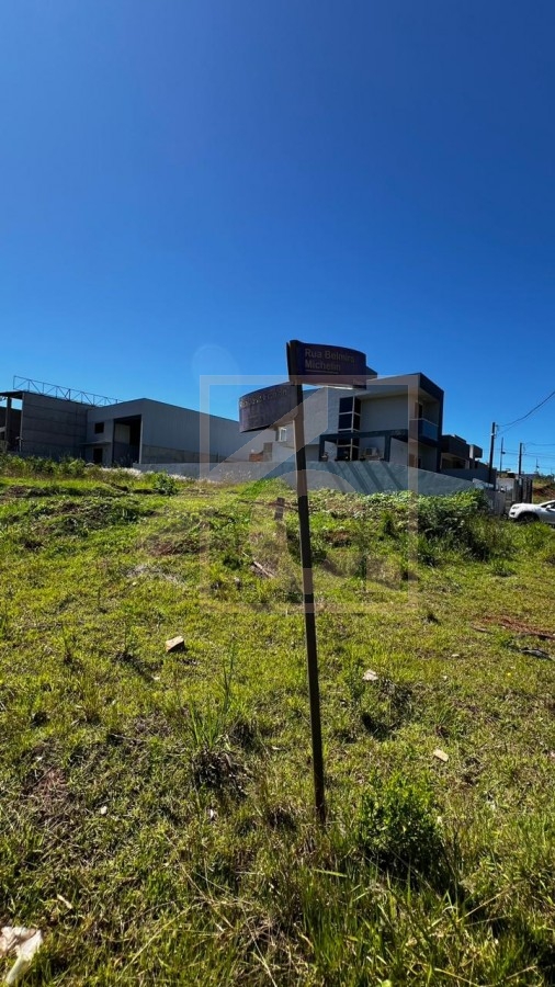 Terreno de esquina à venda em Pato Branco  no Bairro Fraron