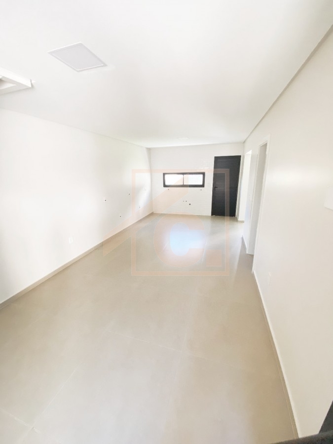 Sobrado à venda em Pato Branco com 2 Suítes no Bairro Fraron