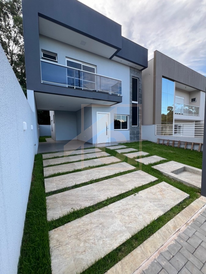 Sobrado à venda em Pato Branco com 1 suíte + 2 quartos no bairro Fraron