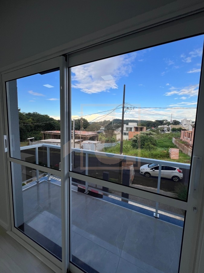 Sobrado à venda em Pato Branco com 1 suíte + 2 quartos no bairro Fraron