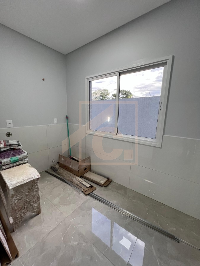 Sobrado à venda em Pato Branco com 1 suíte + 2 quartos no bairro Fraron