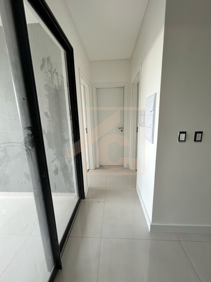 Apartamento à venda em Pato Branco no Edifício Turmalina com 01 Suíte + 01 Quarto.