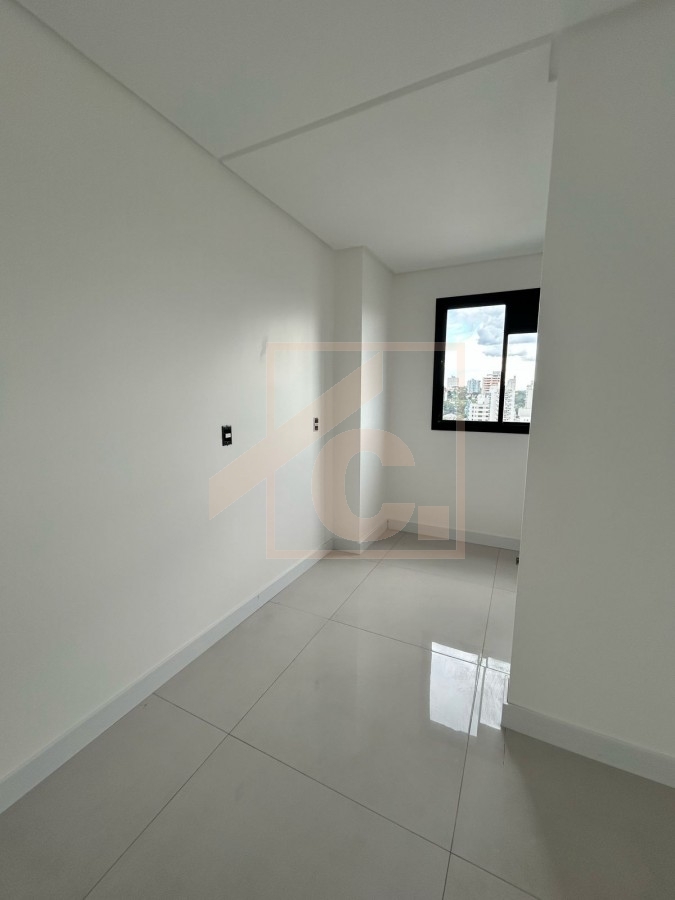 Apartamento à venda em Pato Branco no Ed. Turmalina com 01 Suíte + 02 Quartos