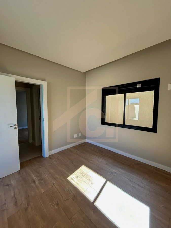 Casa Alto Padrão à venda em Pato Branco com piscina próxima ao PB Shopping