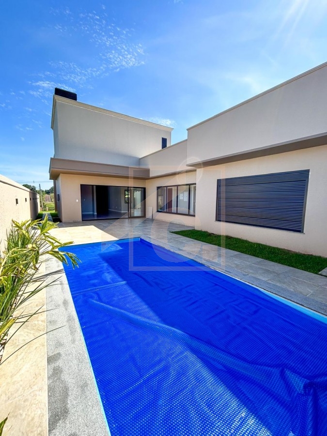 Casa Alto Padrão à venda em Pato Branco com piscina próxima ao PB Shopping