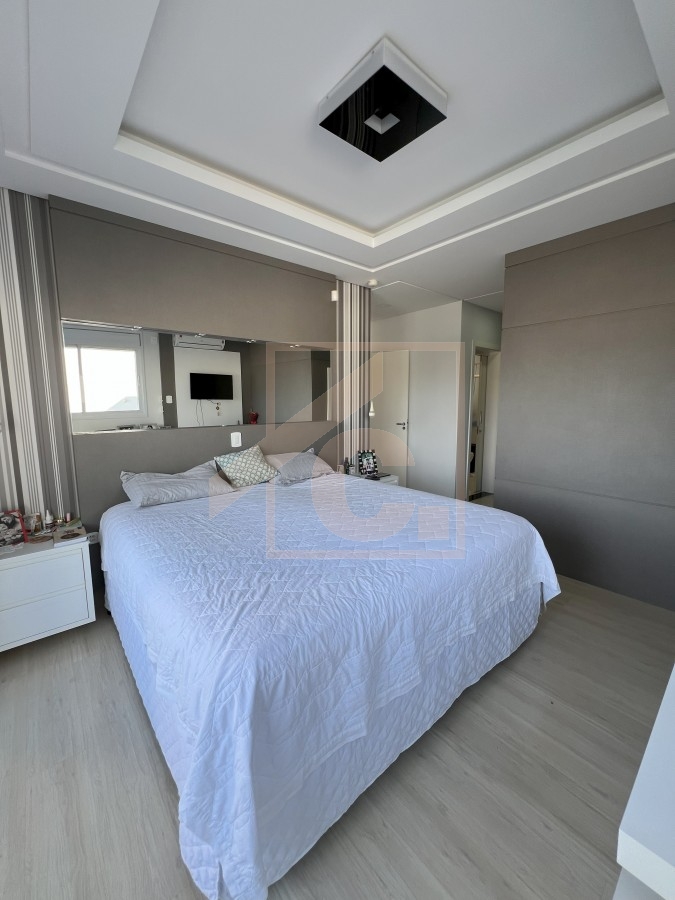 Casa à venda em Pato Branco no bairro Industrial com 1 suíte + 3 quartos