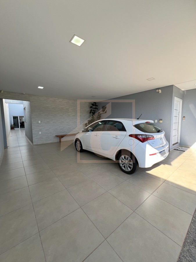 Casa à venda em Pato Branco no bairro Industrial com 1 suíte + 3 quartos