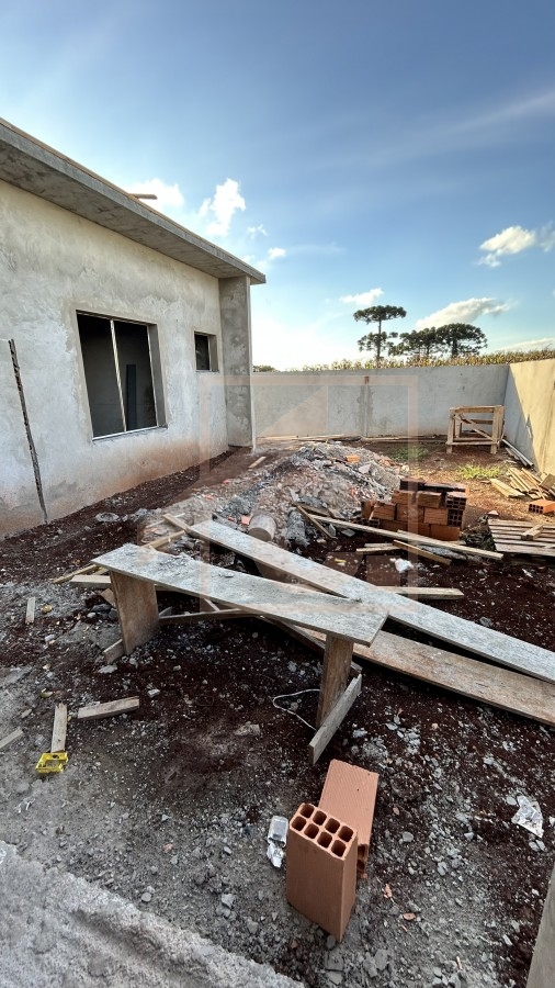 Casa Alto Padrão à venda em Pato Branco bairro Cadorin com 1 suíte + 2 demi suítes