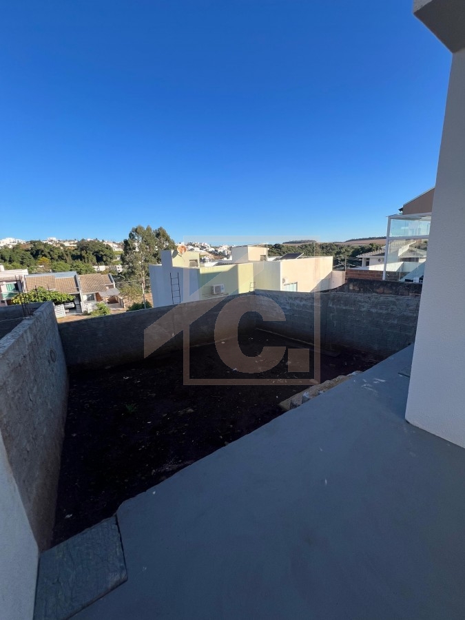 Sobrado à venda em Pato Branco no bairro Fraron com 2 quartos.