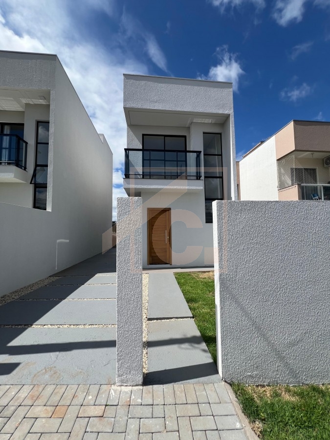 Sobrado à venda em Pato Branco no bairro Fraron com 2 quartos.