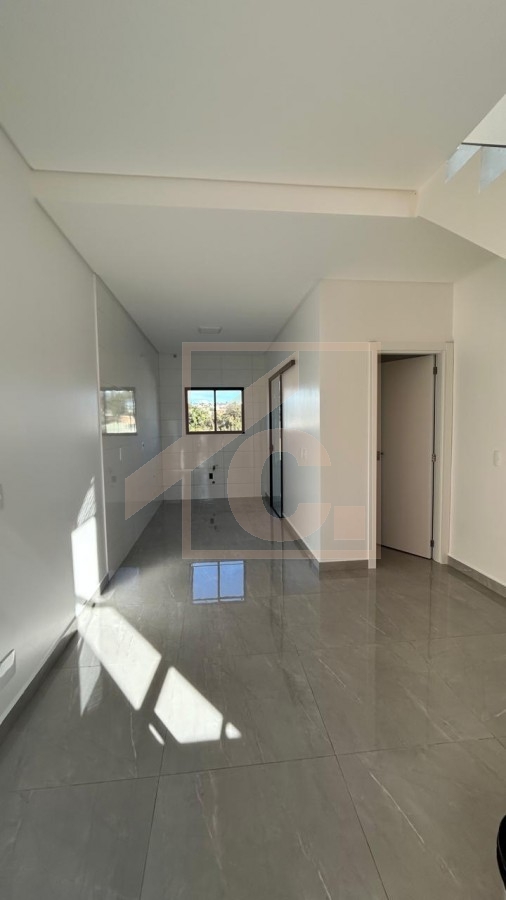 Sobrado à venda em Pato Branco no bairro Fraron com 2 quartos.