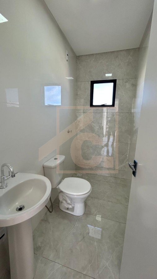 Sobrado à venda em Pato Branco no bairro Fraron com 2 quartos.