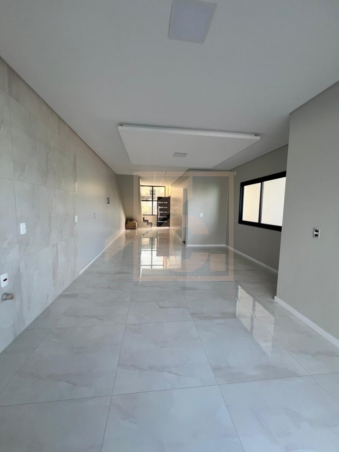 Sobrado à venda em Pato Branco no bairro Fraron com 3 suítes