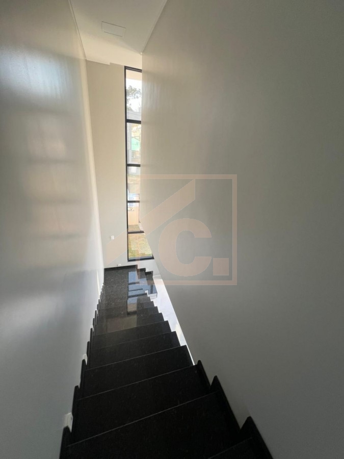 Sobrado à venda em Pato Branco no bairro Fraron com 3 suítes