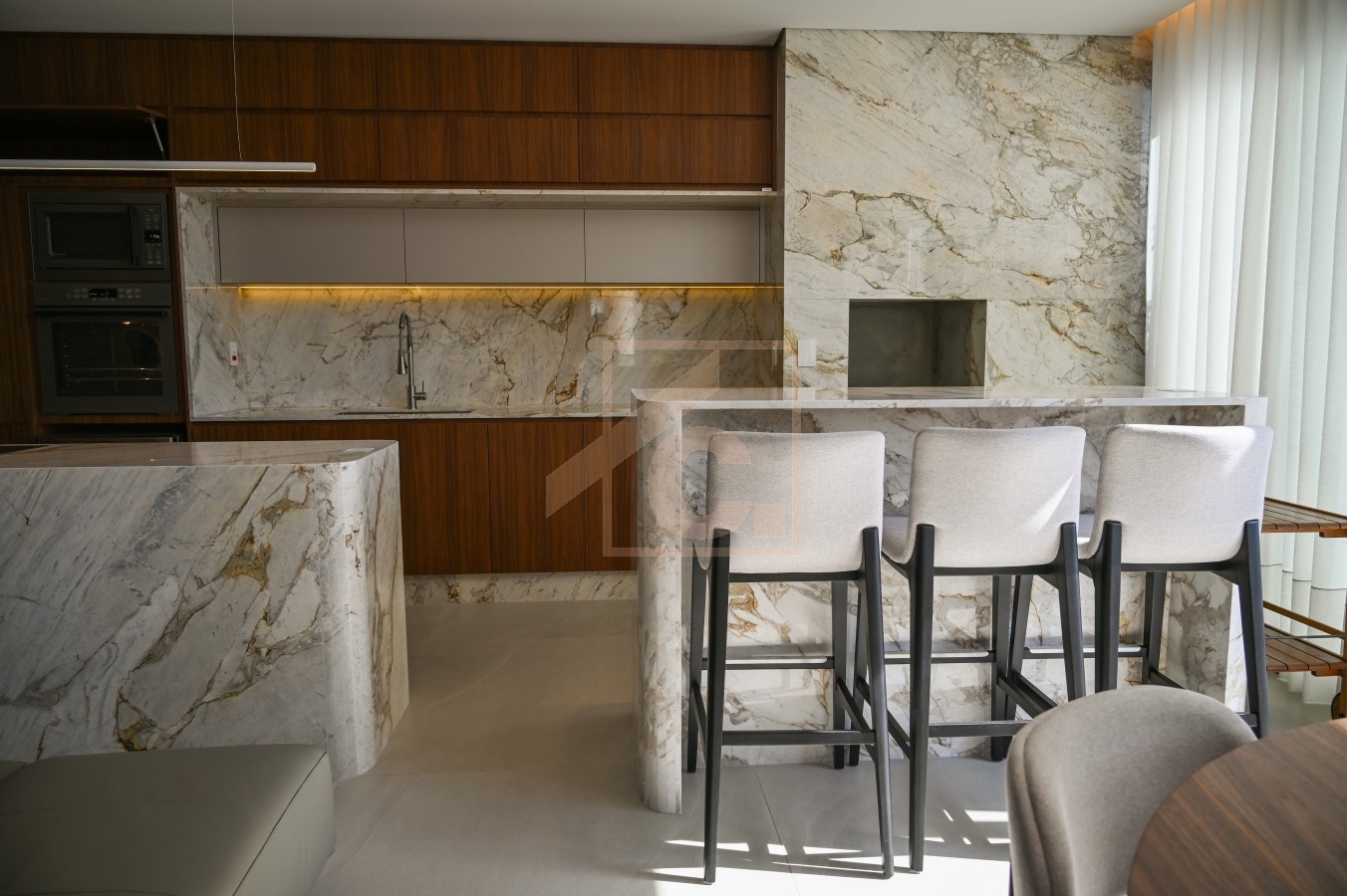 Apartamento à venda em Pato Branco Ed. Chardonnay com 01 Suíte + 01 Quarto.