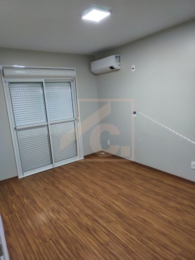 Sobrado à venda no bairro São Francisco com 1 Suíte + 2 Quartos