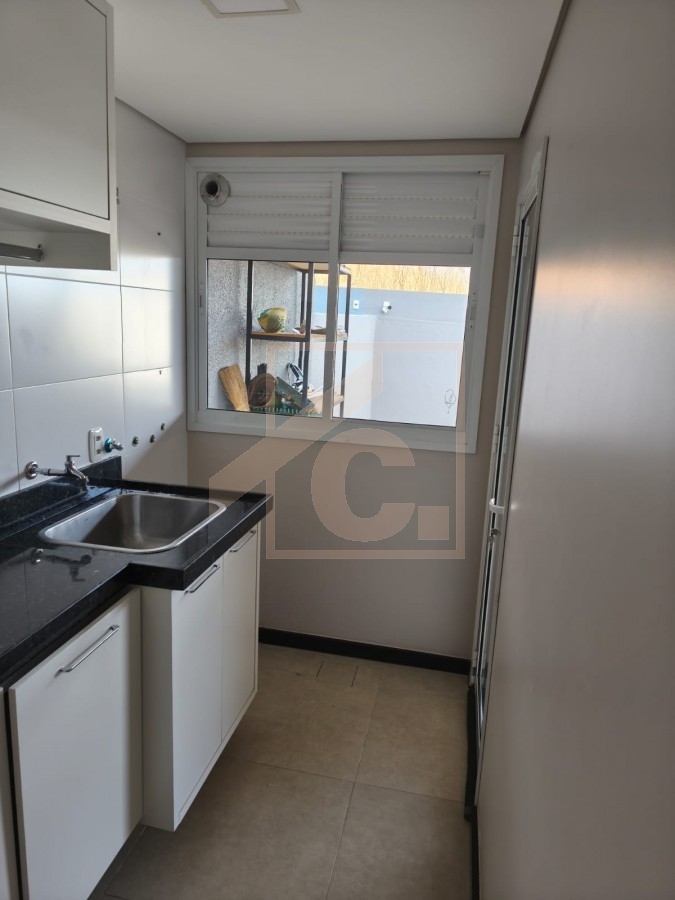 Sobrado à venda no bairro São Francisco com 1 Suíte + 2 Quartos