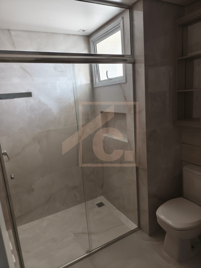 Sobrado à venda no bairro São Francisco com 1 Suíte + 2 Quartos