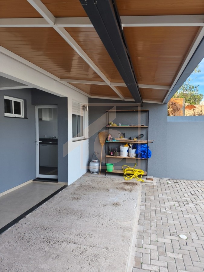 Sobrado à venda no bairro São Francisco com 1 Suíte + 2 Quartos