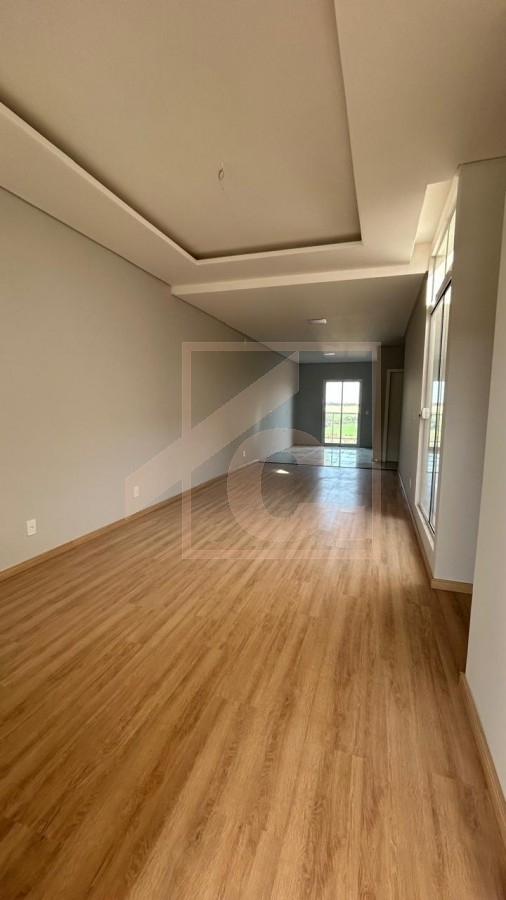 Casa à venda em Pato Branco com 1 Suíte + 2 Quartos no bairro Fraron