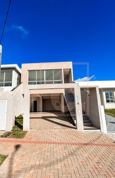 Sobrado à venda em Pato Branco no bairro São Francisco com 1 Suíte + 02 Quartos.