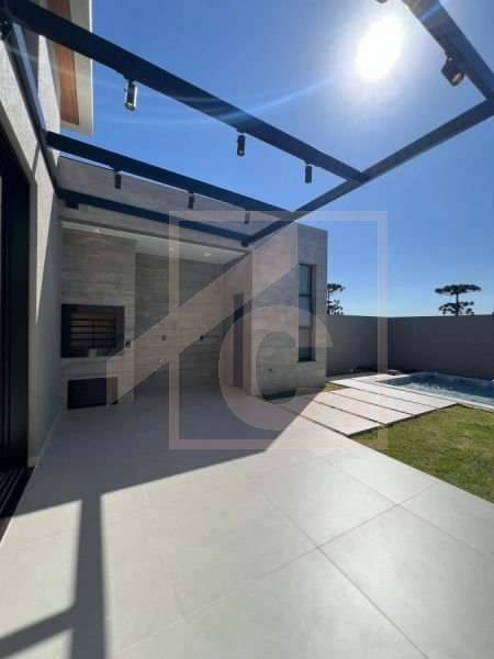 Casa  à venda em Pato Branco com 3 Suítes no bairro Cadorin