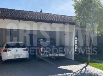 Casa à venda em Pato Branco no bairro Pinheiros