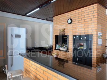 Casa à venda em Pato Branco no bairro Pinheiros