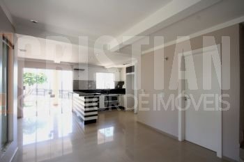 Triplex Semi Mobiliado à venda em Pato Branco no Bairro Aeroporto