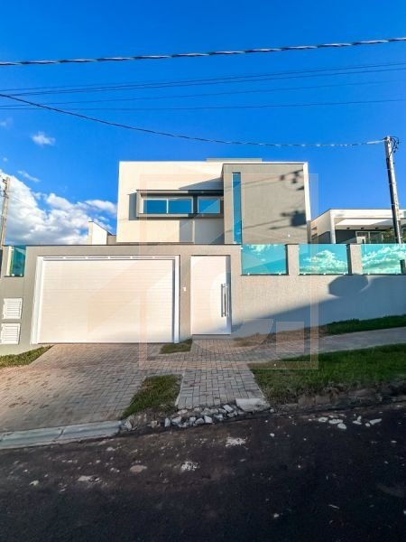 Sobrado Alto Padrão à venda em Pato Branco no bairro São Francisco com 03 Suítes