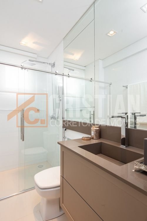 Apartamento à venda em Itapema no Edifício Praia de Ferrugem Residence