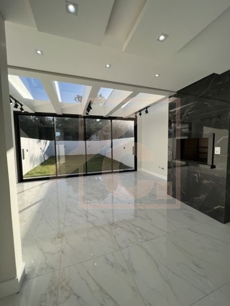 Sobrado à venda em Pato Branco no bairro Fraron