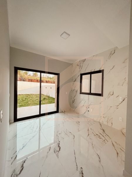 Sobrado à venda em Pato Branco com 2 quartos no bairro Fraron 