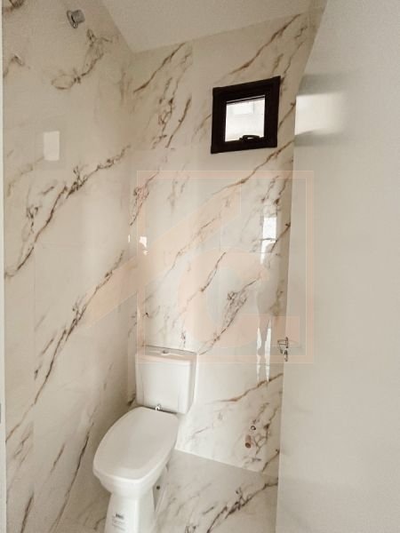 Sobrado à venda em Pato Branco com 2 quartos no bairro Fraron 