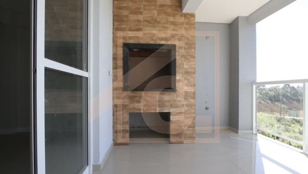 05 Apartamentos + Barracão no bairro Aeroporto