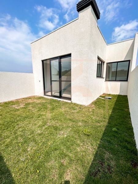 Sobrado à venda em Pato Branco com 1 Suíte + 2 quartos bairro Fraron