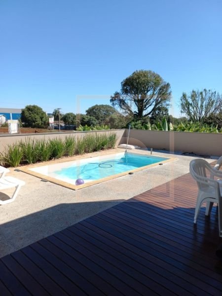 Casa à venda em Pato Branco no bairro São Francisco com 1 Suíte + 2 Quartos e Piscina