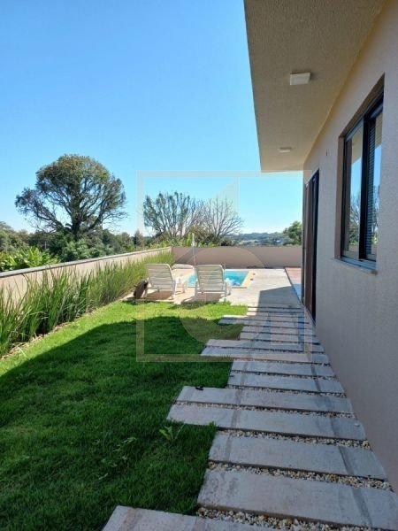 Casa à venda em Pato Branco no bairro São Francisco com 1 Suíte + 2 Quartos e Piscina