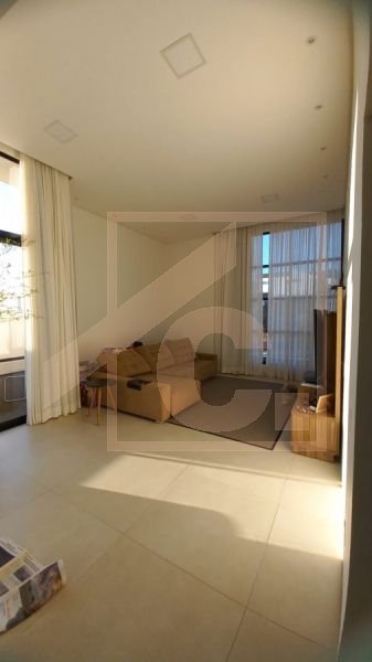 Casa à venda em Pato Branco no bairro São Francisco com 1 Suíte + 2 Quartos e Piscina