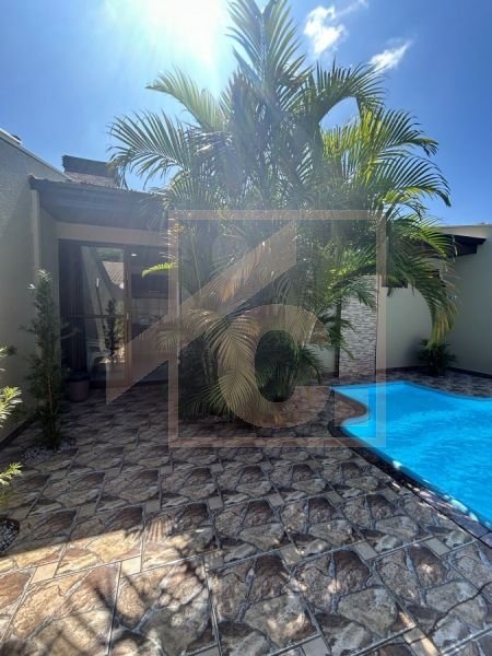 Casa à venda em Pato Branco com piscina no Bairro La Salle
