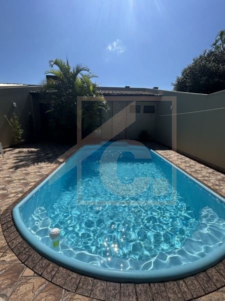 Casa à venda em Pato Branco com piscina no Bairro La Salle