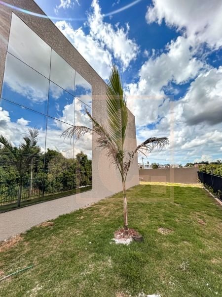 Sobrado à venda em Pato Branco com 1 Suíte + 2 Quartos no bairro Fraron