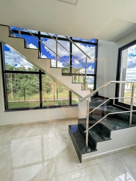 Sobrado à venda em Pato Branco com 1 Suíte + 2 Quartos no bairro Fraron