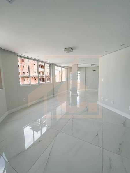 Apartamento à venda em Pato Branco no Ed. Alice Sartor